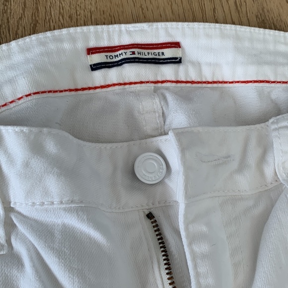 White Tommy Hilfiger cropped Jeans - Picture 2 of 3